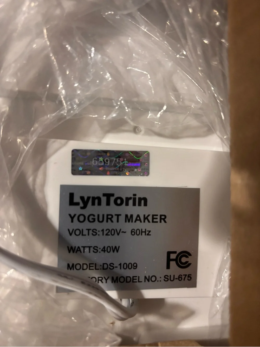 Lyn Torin Probiotic Yogurt Maker 9 Glass Cups 52oz Ea. Model: SU-675 New In Box